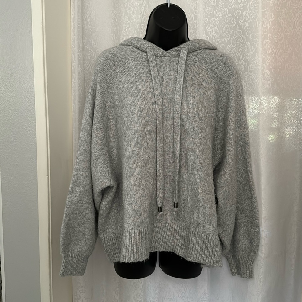 H&M L.O.G.G. PULLOVER HOODIE SWEATER Sz XS